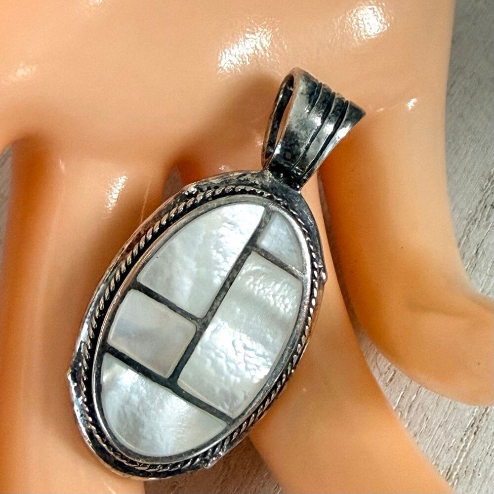 CFJ 925 Sterling Silver Mother of Pearl Mosaic Inlay Pendant